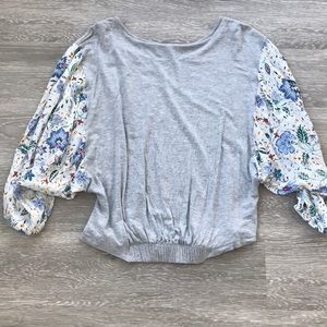 Daytrip statement sleeve top